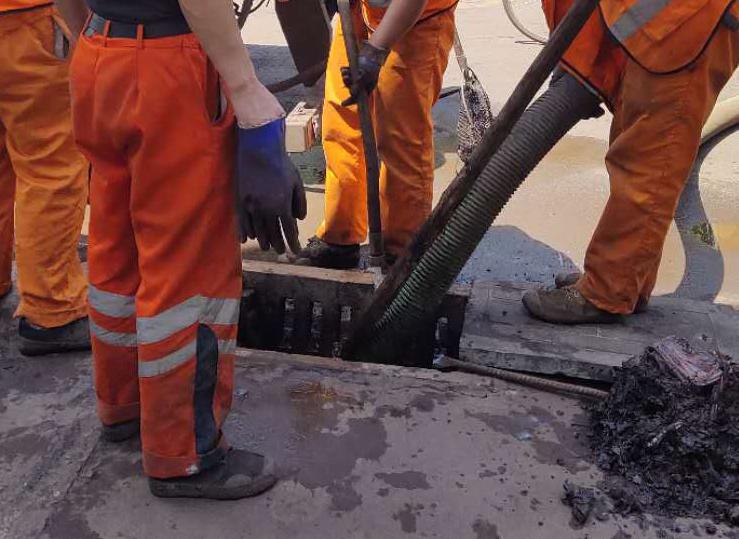 小区化粪池清理:物业如何做好定期清掏维保